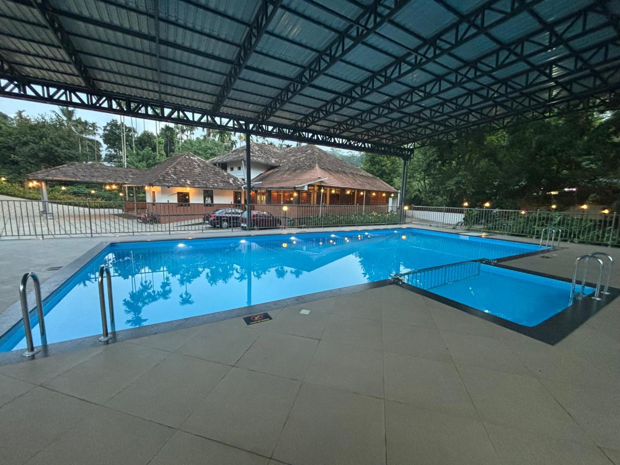 Sterling Vythiri Wayanad Hotel Luaran gambar